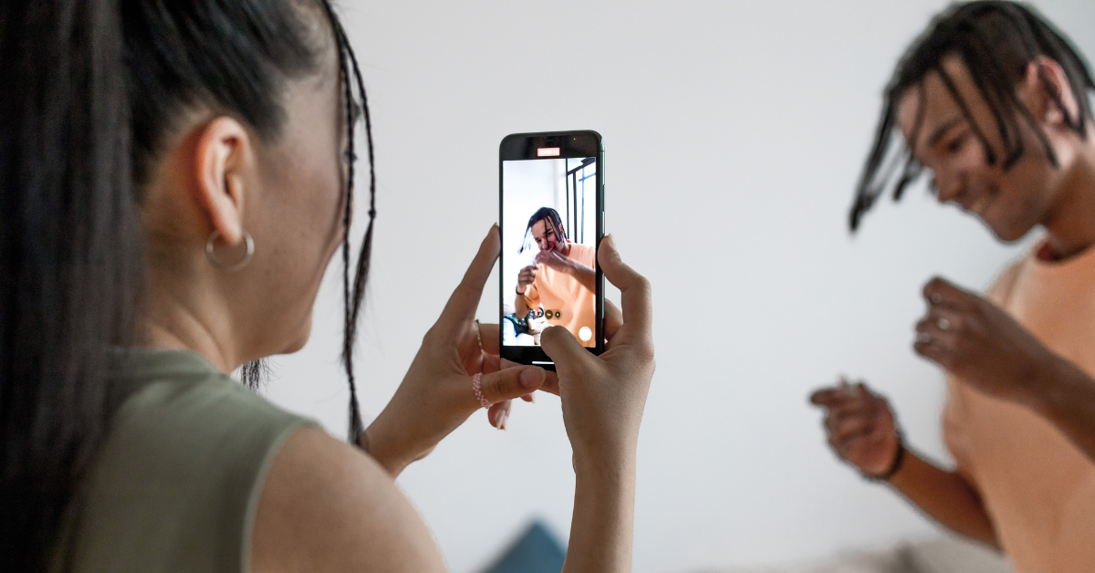 8 of the Best SaaS Explainer Videos to Inspire your Inner Director